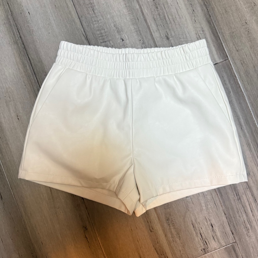 Central Park West Camille Vegan Leather Shorts Size XS $159 MSRP